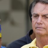 Jair Bolsonaro, qui se déclare innocent et se dit "persécuté", a été placé en résidence surveillée au début août (archives). KEYSTONE/AP/Eraldo Peres